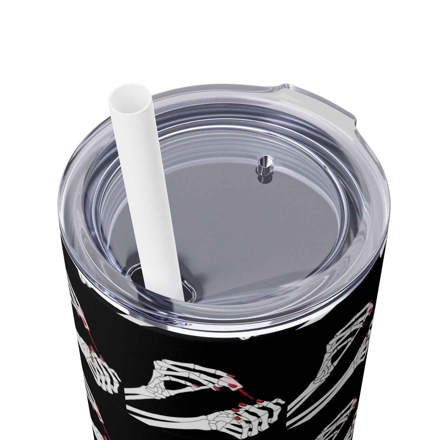 Tumbler delgado 20oz con sorbeto, Mano esqueletica pintandose las uñas